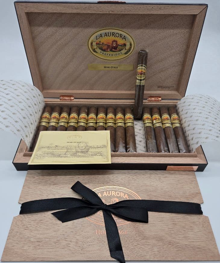 La Aurora LE Hors D'Age 2022 Toro 5"3/4 * 54 Box of 15 cigars Limited